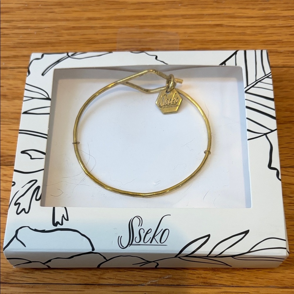 Sseko Gold-Tone Bangle Bracelet #507